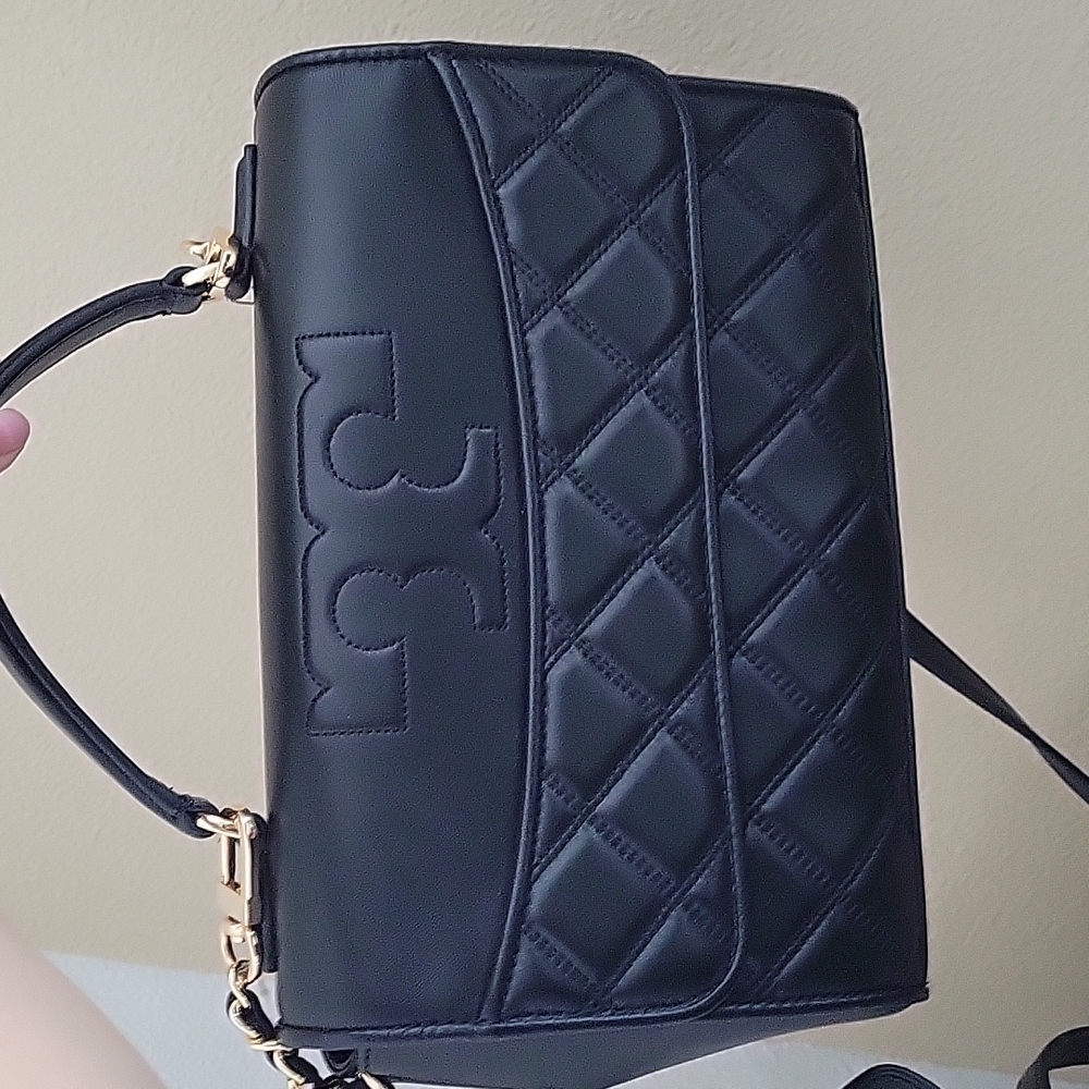Nwt black tory Burch top handle bag